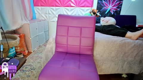 Snapshot of divynejade chatting on December 3, 2:14 am Jade Divyne online show from December 3, 2:14 am