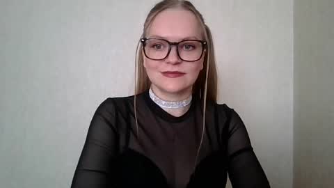 Snapshot of dixie_bangbang chatting on April 17, 1:47 pm dixie_bangbang online show from April 17, 1:47 pm