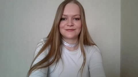 Snapshot of dixie_bangbang chatting on April 23, 2:19 pm dixie_bangbang online show from April 23, 2:19 pm