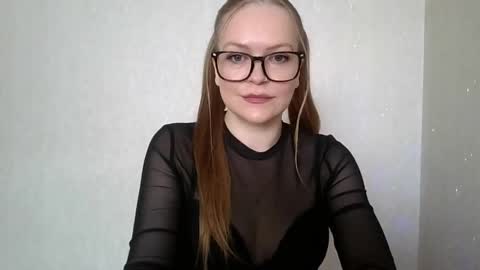 Snapshot of dixie_bangbang chatting on April 29, 10:08 am dixie_bangbang online show from April 29, 10:08 am