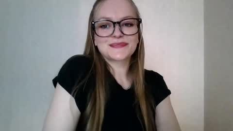 Snapshot of dixie_bangbang chatting on May 12, 10:01 am dixie_bangbang online show from May 12, 10:01 am