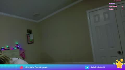 Snapshot of dixie_darling_ chatting on February 27, 6:29 am Dixie online show from February 27, 6:29 am