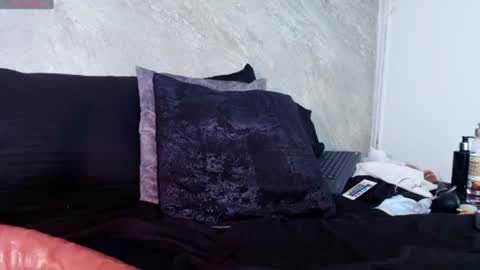 Snapshot of dixie_grey1 chatting on June 14, 3:36 pm Sofia online show from June 14, 3:36 pm