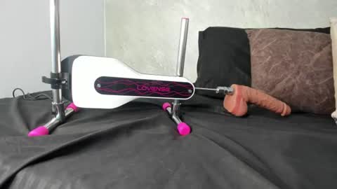 Snapshot of dixie_grey1 chatting on June 28, 2:56 pm Sofia online show from June 28, 2:56 pm