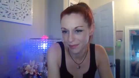 dixieglam online show from February 25, 8:09 pm