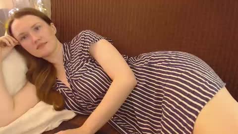 Snapshot of dixiemiller chatting on October 1, 7:36 am Dixiemiller online show from October 1, 7:36 am