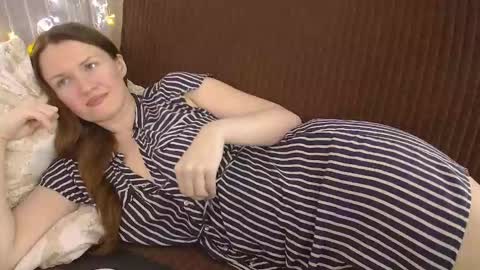 Snapshot of dixiemiller chatting on October 17, 9:28 pm Dixiemiller online show from October 17, 9:28 pm