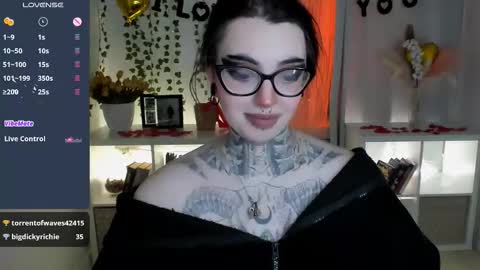 Snapshot of dixipixi_ chatting on February 20, 6:26 am dixipixi_ online show from February 20, 6:26 am