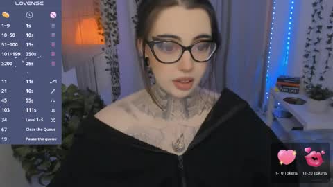 Snapshot of dixipixi_ chatting on May 30, 5:59 am dixipixi_ online show from May 30, 5:59 am