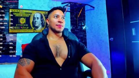 Snapshot of dixon_ray_ chatting on October 9, 2:31 am Dixon online show from October 9, 2:31 am