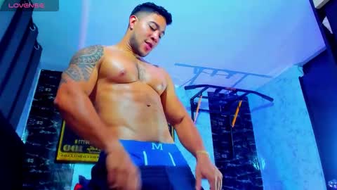 Snapshot of dixon_ray_ chatting on October 28, 2:04 am Dixon online show from October 28, 2:04 am