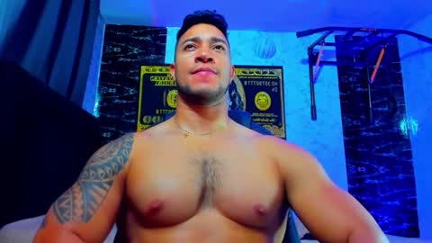 Snapshot of dixon_ray_ chatting on November 4, 3:27 am Dixon online show from November 4, 3:27 am