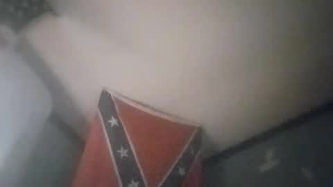 Snapshot of dixonbird41 chatting on February 24, 6:44 am dixonbird41 online show from February 24, 6:44 am