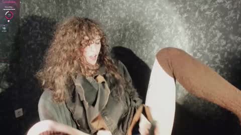 Snapshot of dizer_clop chatting on December 3, 5:00 pm Dizer online show from December 3, 5:00 pm