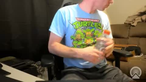 Snapshot of dizzyash chatting on January 16, 5:11 am Hansel and Gretle online show from January 16, 5:11 am