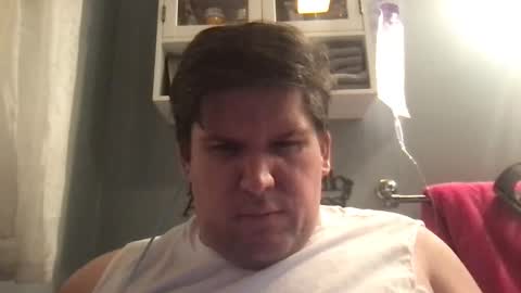 Snapshot of dj_stud chatting on February 18, 6:15 am dj_stud online show from February 18, 6:15 am