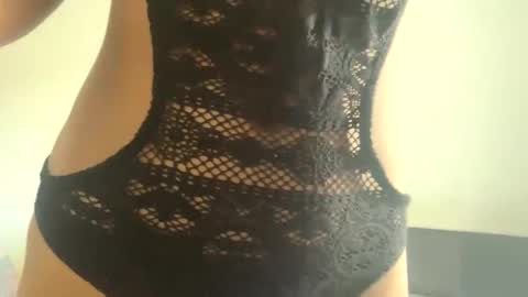 djayanah online show from January 6, 9:13 am