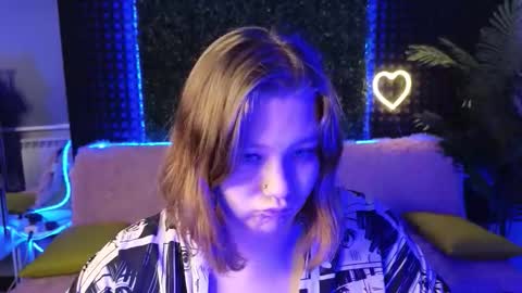 Snapshot of djennapalme chatting on October 6, 1:25 am Jenia online show from October 6, 1:25 am