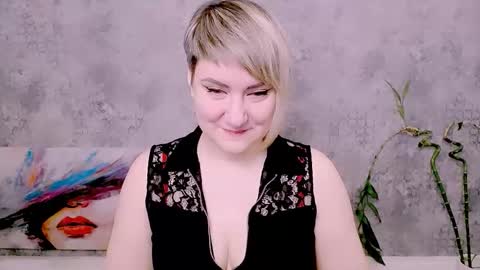 djullia online show from February 8, 6:17 am