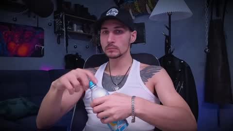 Silverhand online show from December 13, 7:04 am