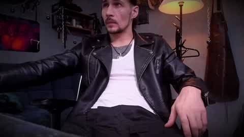 Silverhand online show from December 21, 7:13 am