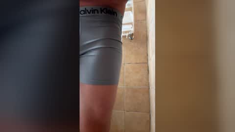 Liquor D online show from March 4, 11:44 pm