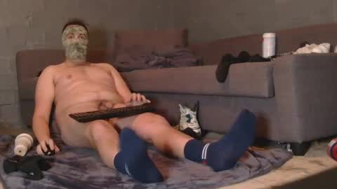 Snapshot of dljockbro chatting on February 28, 12:55 am dljockbro online show from February 28, 12:55 am