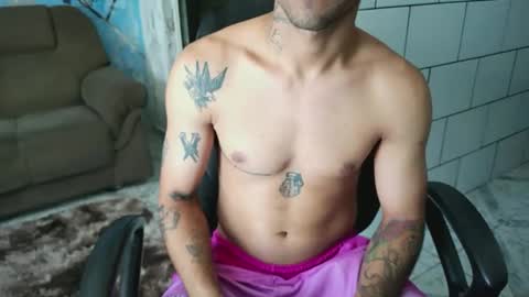 Snapshot of dmacedo96 chatting on December 11, 2:22 pm AmigodotadoZL online show from December 11, 2:22 pm