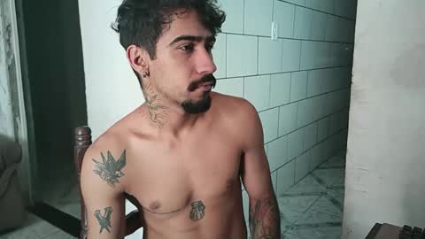 Snapshot of dmacedo96 chatting on February 17, 2:04 pm AmigodotadoZL online show from February 17, 2:04 pm
