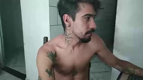 Snapshot of dmacedo96 chatting on February 24, 4:47 pm AmigodotadoZL online show from February 24, 4:47 pm