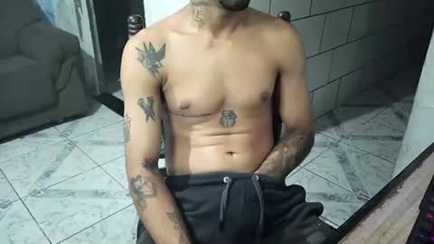 Snapshot of dmacedo96 chatting on March 12, 3:46 am AmigodotadoZL online show from March 12, 3:46 am