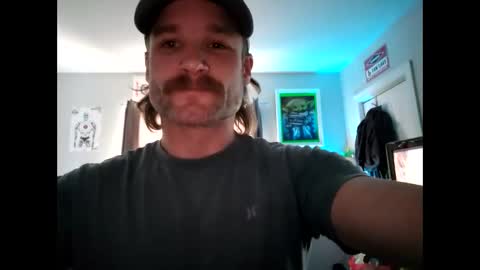 Snapshot of dngl264699 chatting on January 31, 12:51 pm ImperviousAnchored online show from January 31, 12:51 pm