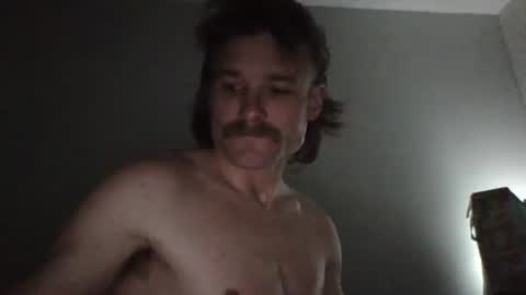 Snapshot of dngl264699 chatting on February 8, 9:03 am ImperviousAnchored online show from February 8, 9:03 am