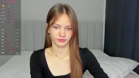 Polly and Kiriko online show from September 17, 4:25 am