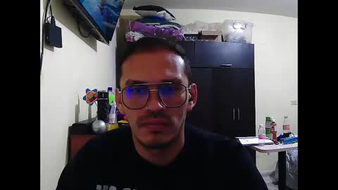 Snapshot of doblewyosk69g chatting on October 10, 5:50 am doblewyosk69g online show from October 10, 5:50 am