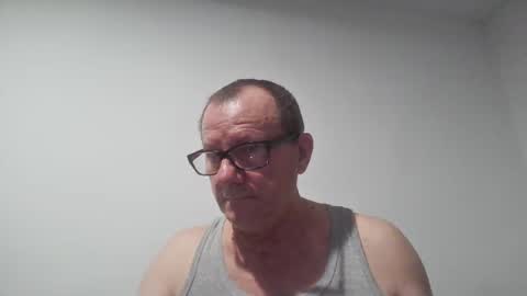 Snapshot of dobrybogdan chatting on November 30, 7:40 pm dobrybogdan online show from November 30, 7:40 pm