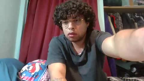 Snapshot of docpepino chatting on February 4, 3:56 am MrPepino online show from February 4, 3:56 am