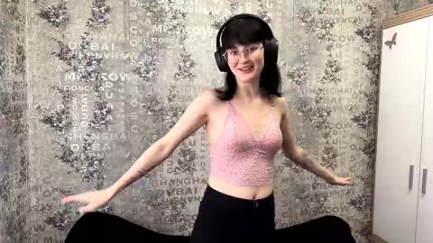 Annie PVT IS OPEN online show from September 13, 12:16 pm