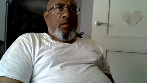 Snapshot of dofrank969 chatting on June 14, 1:24 pm dofrank969 online show from June 14, 1:24 pm