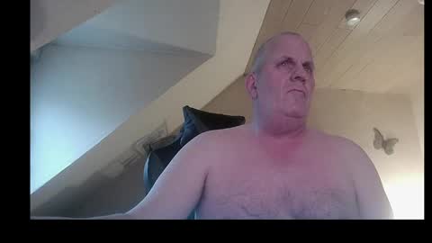 Snapshot of doggy2629 chatting on April 2, 4:59 pm doggy2629 online show from April 2, 4:59 pm