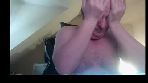 Snapshot of doggy2629 chatting on April 16, 5:14 pm doggy2629 online show from April 16, 5:14 pm