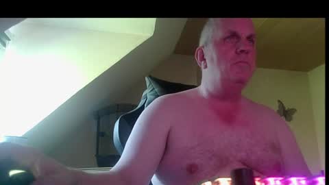 doggy2629 online show from June 24, 7:51 am