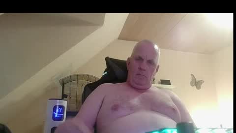 doggy2629 online show from July 1, 5:56 pm