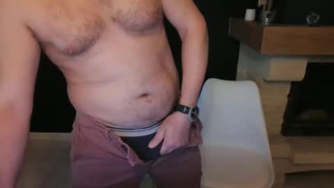 Snapshot of doggydaddi chatting on March 7, 8:02 am Alex online show from March 7, 8:02 am