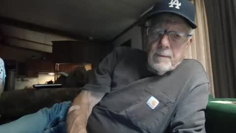 Snapshot of doingmyself69 chatting on June 3, 2:44 pm doingmyself69 online show from June 3, 2:44 pm