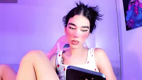 Snapshot of dolarcity760752 chatting on December 14, 3:39 pm dolarcity760752 online show from December 14, 3:39 pm