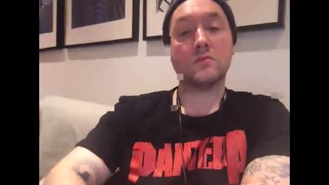 Snapshot of dolce555 chatting on March 1, 6:11 pm dolce555 online show from March 1, 6:11 pm