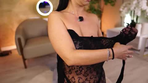 Monica online show from October 15, 9:53 am