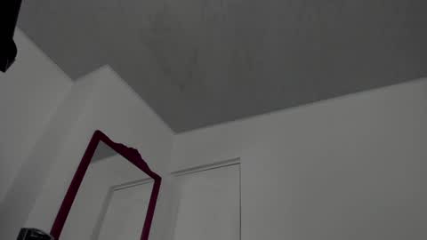 Snapshot of doll10starx chatting on December 7, 9:22 pm Ludika Santiago online show from December 7, 9:22 pm