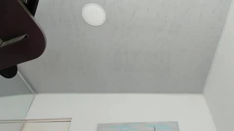 Snapshot of doll10starx chatting on February 19, 3:52 pm Ludika Santiago online show from February 19, 3:52 pm